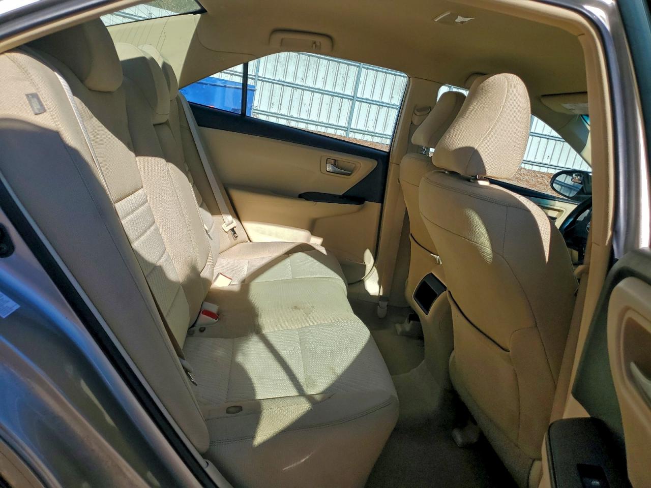 2017 TOYOTA CAMRY LE photo 19