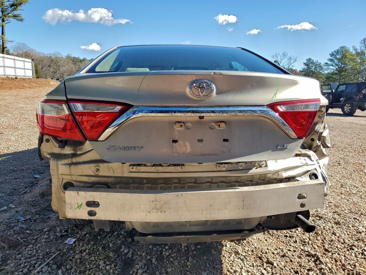 2017 TOYOTA CAMRY LE photo 11