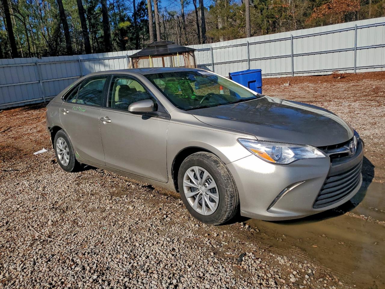 2017 TOYOTA CAMRY LE photo 7