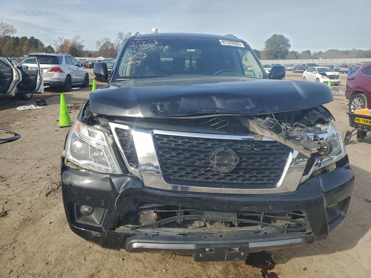 2019 NISSAN ARMADA SV photo 9