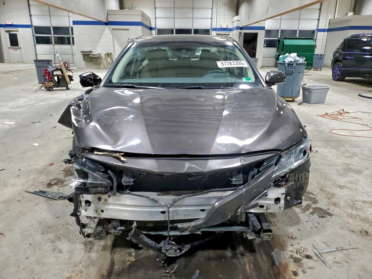 2018 TOYOTA CAMRY L photo 5
