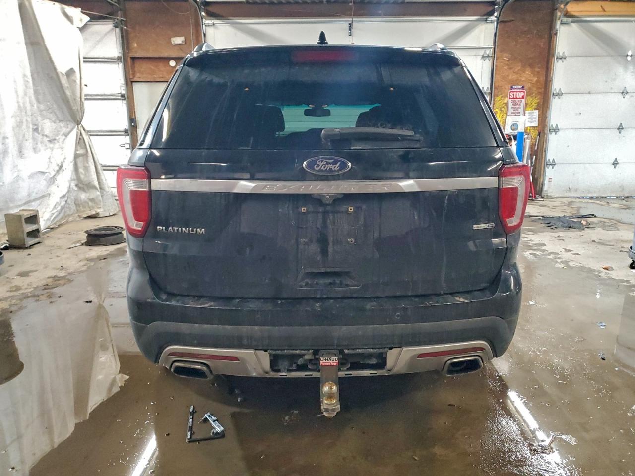2016 FORD EXPLORER PLATINUM photo 16