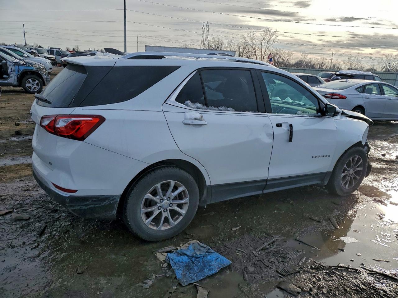 2018 CHEVROLET EQUINOX LT photo 3
