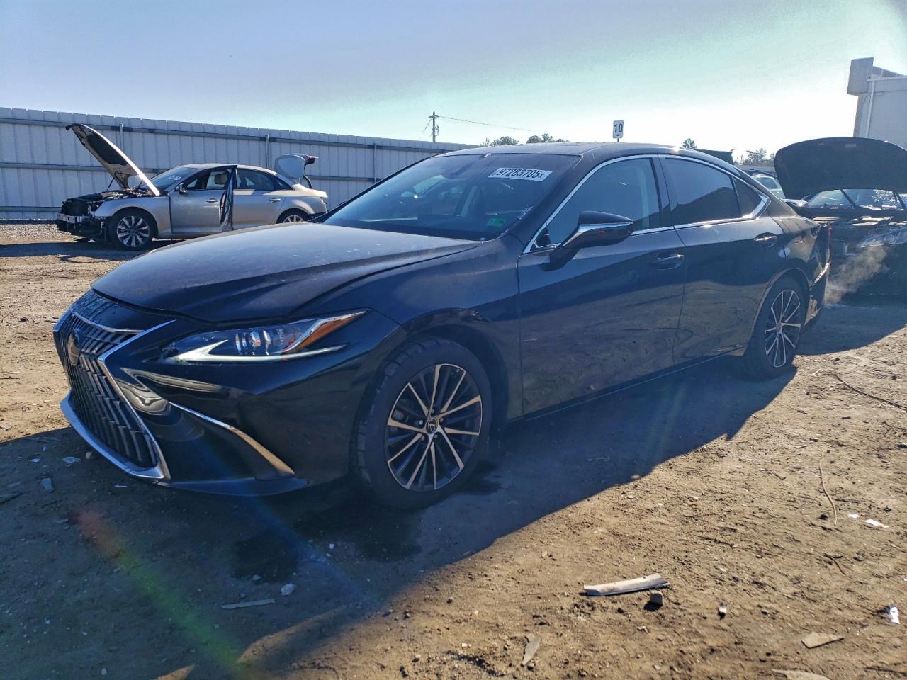 2024 LEXUS ES