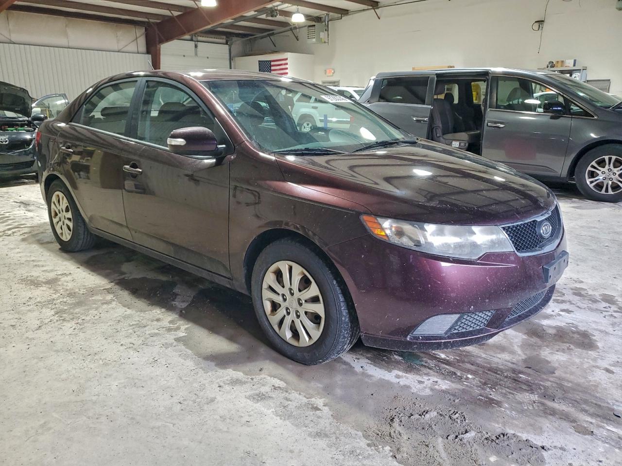 2010 KIA FORTE EX photo 4