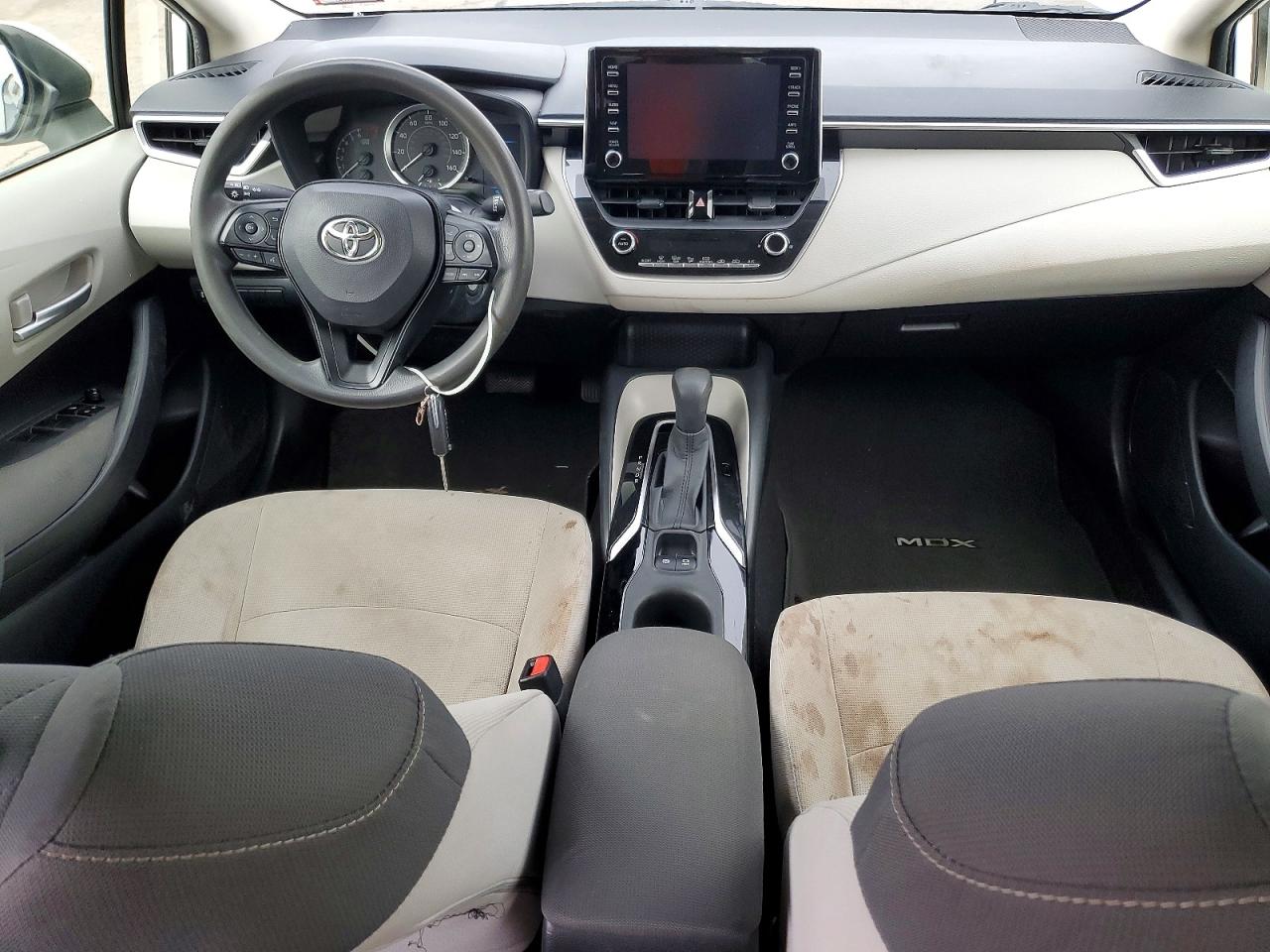 2020 TOYOTA COROLLA LE photo 8