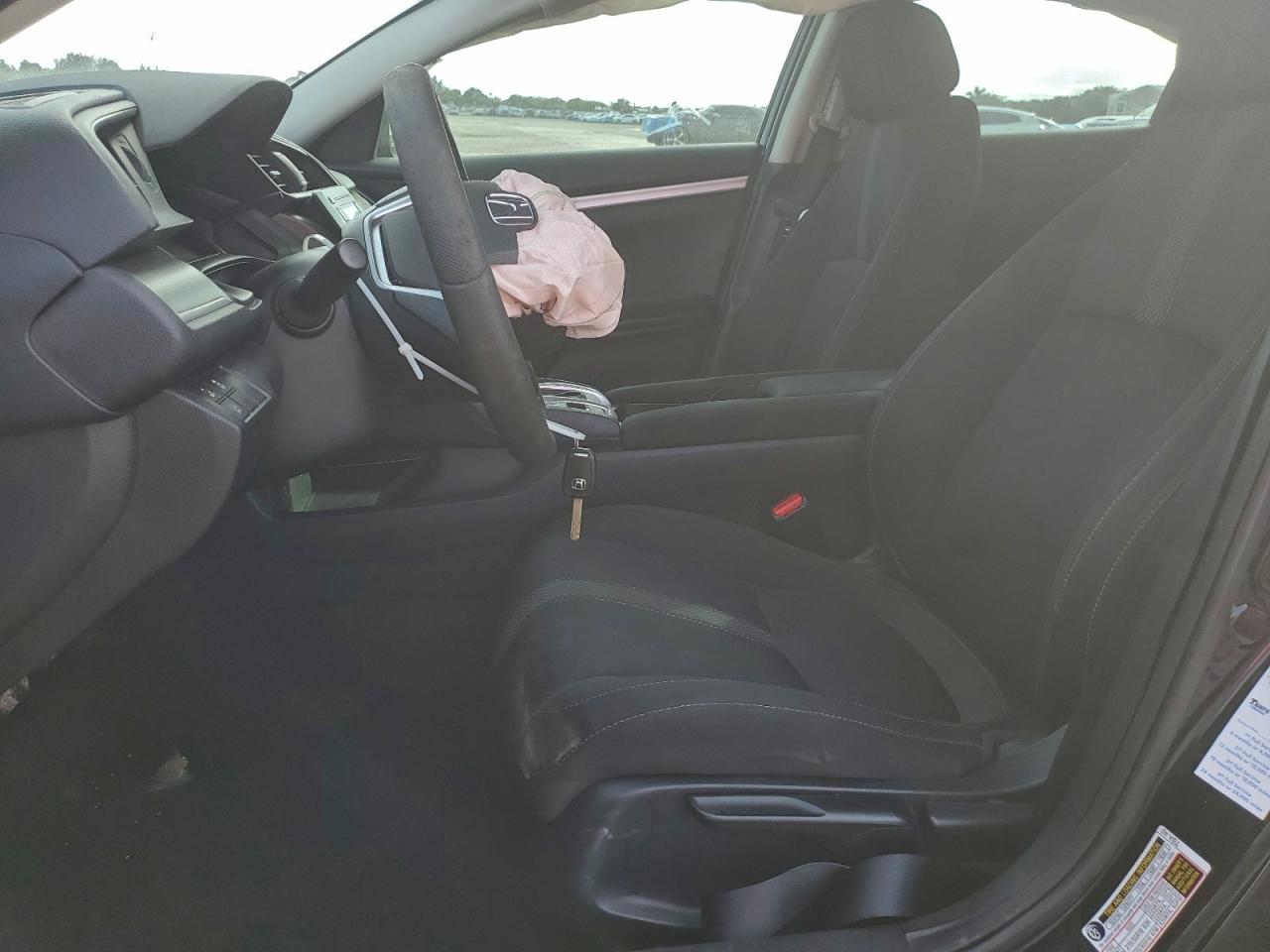 2020 HONDA CIVIC LX photo 7