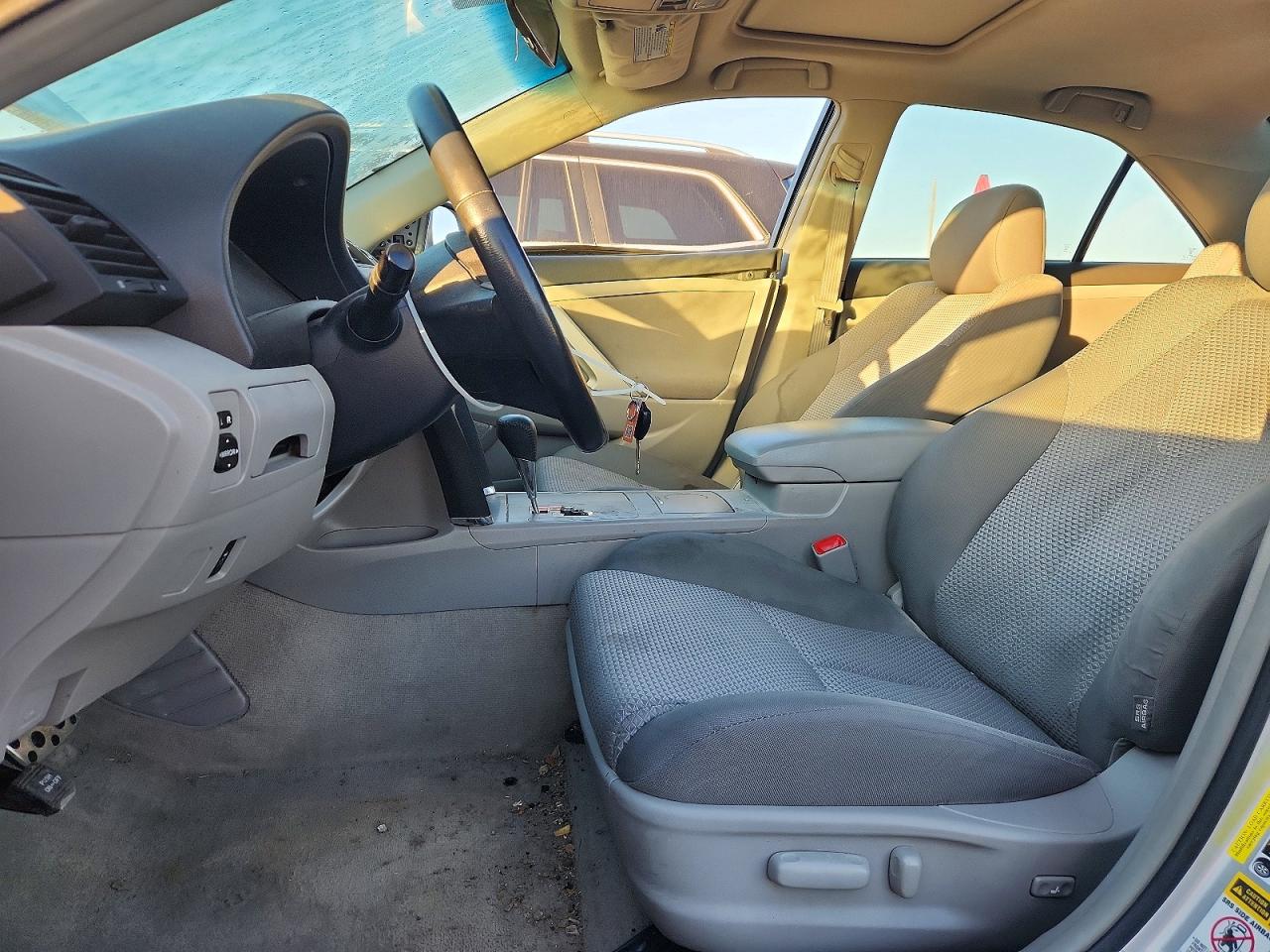 2011 TOYOTA CAMRY BASE photo 7