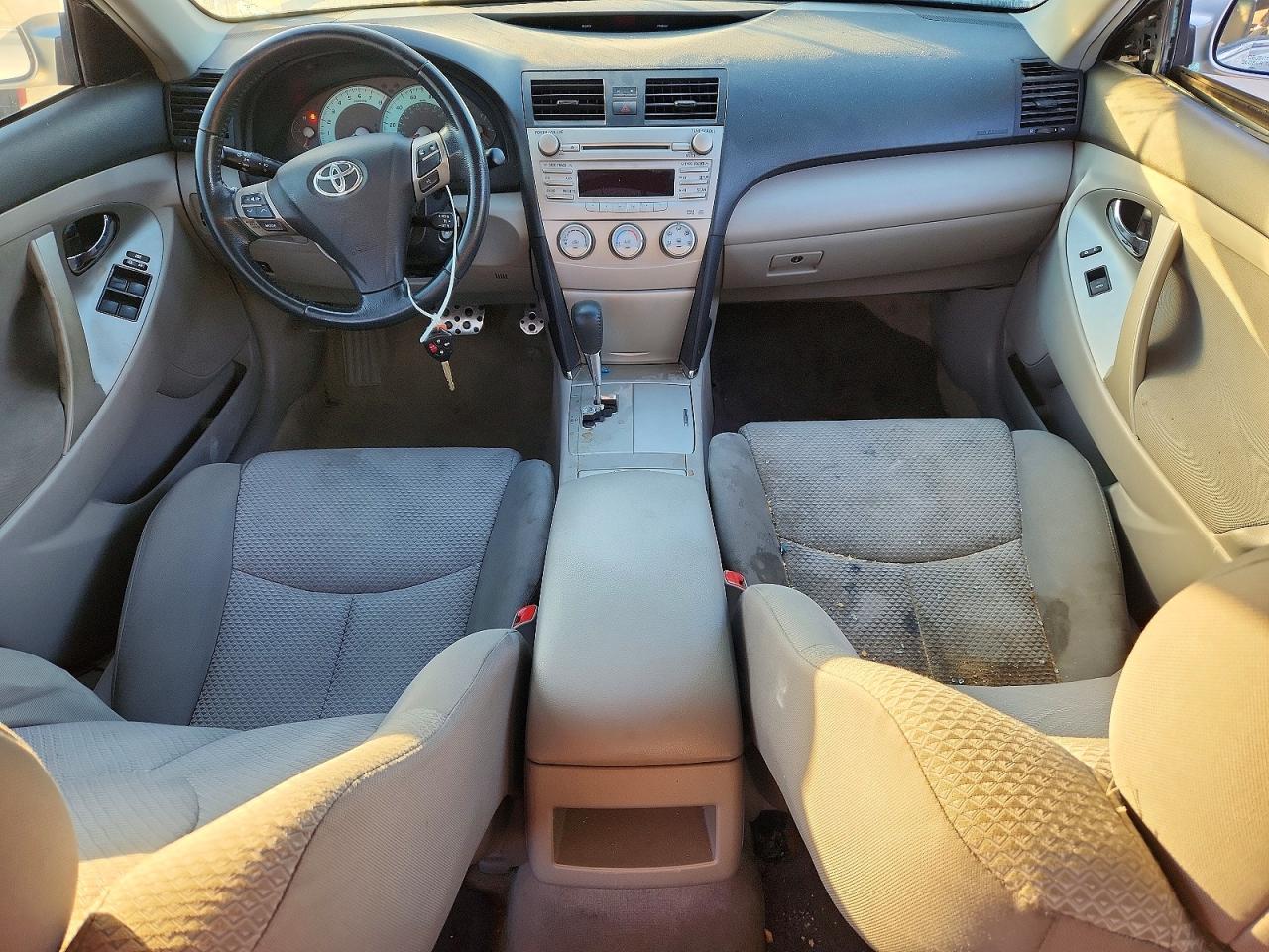 2011 TOYOTA CAMRY BASE photo 8