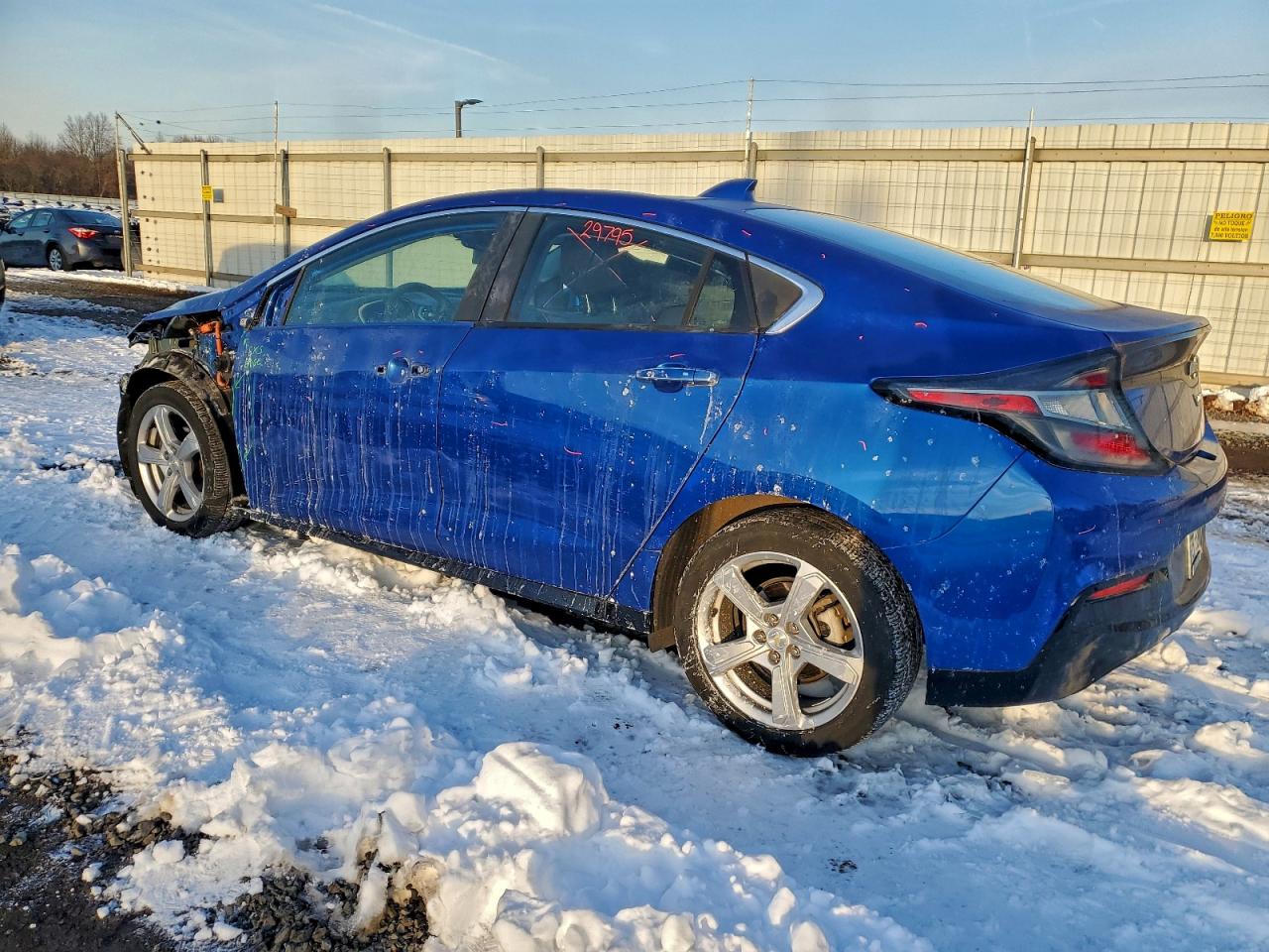 2017 CHEVROLET VOLT LT photo 3