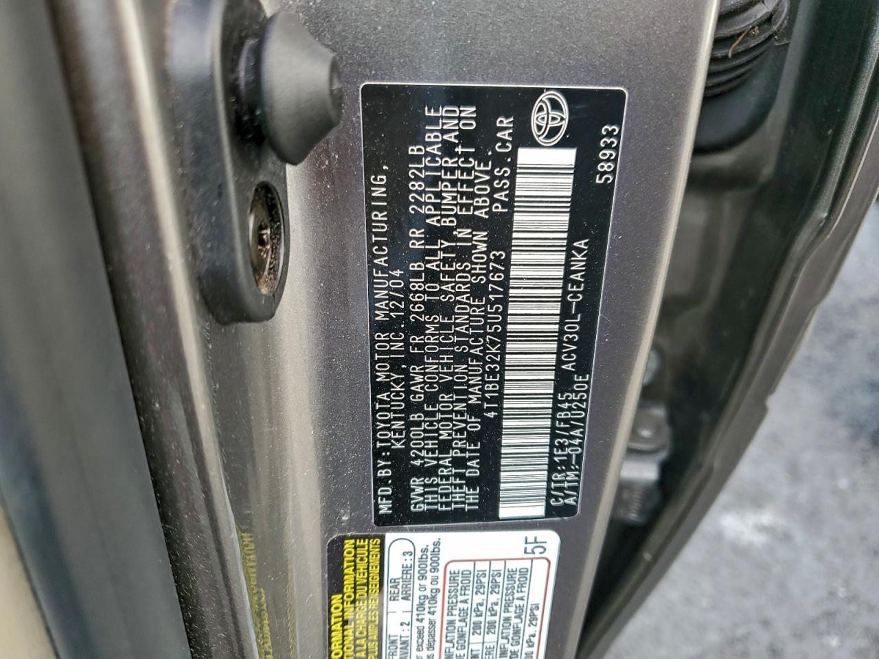 2005 TOYOTA CAMRY LE photo 13
