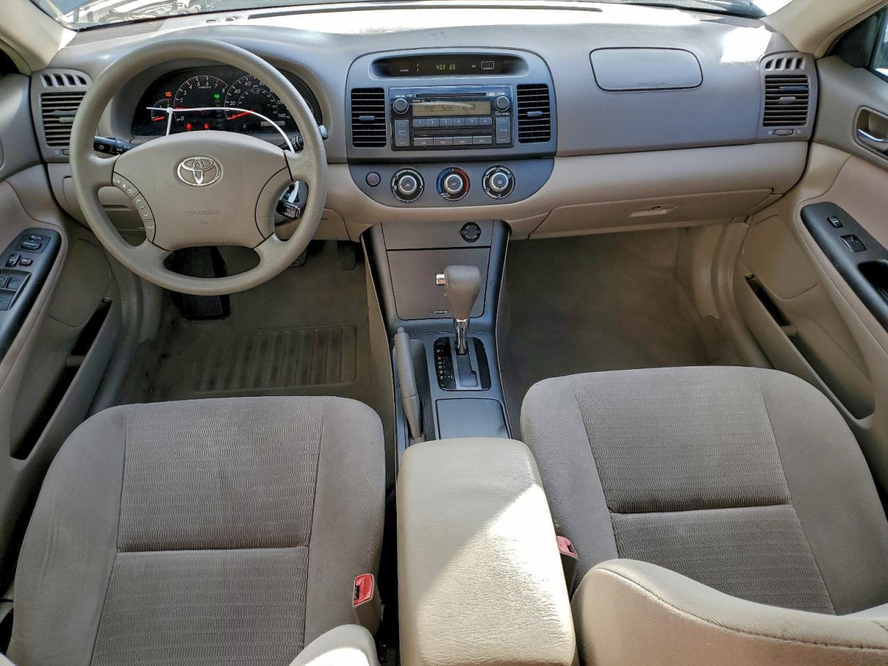 2005 TOYOTA CAMRY LE photo 8