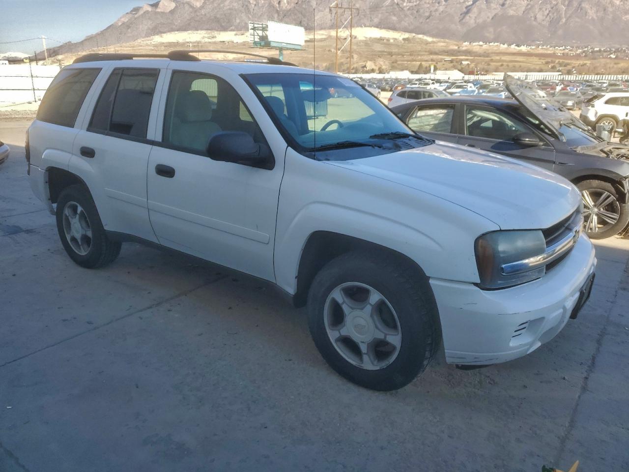 2007 CHEVROLET TRAILBLAZER LS photo 4