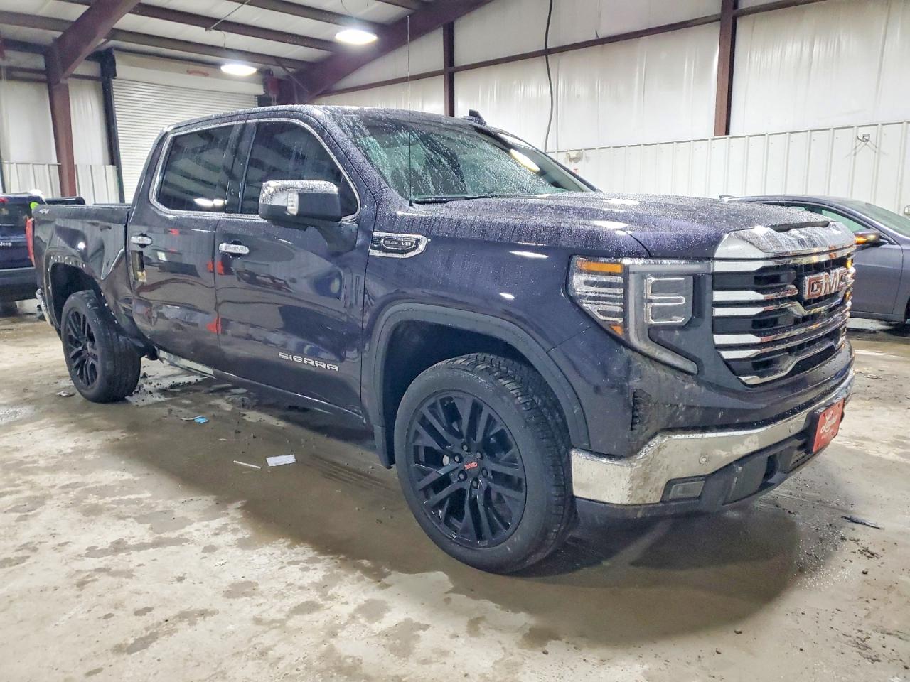 2025 GMC SIERRA K1500 SLT photo 4
