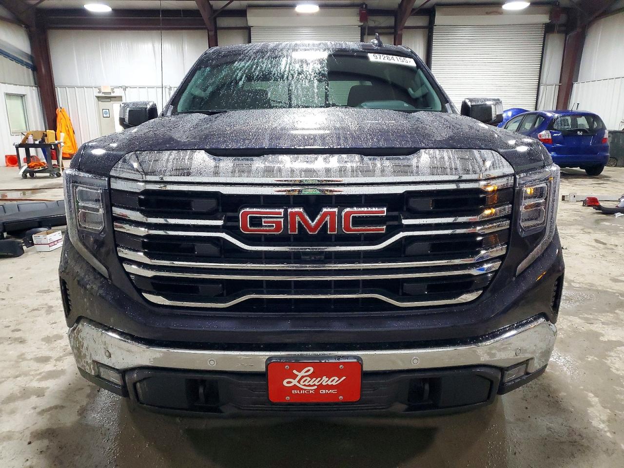 2025 GMC SIERRA K1500 SLT photo 5