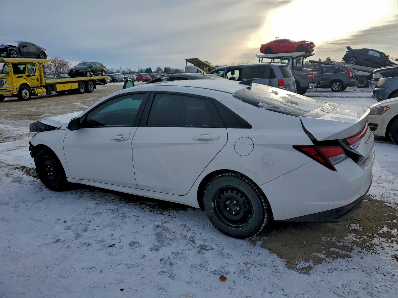 2023 HYUNDAI ELANTRA SEL photo 2