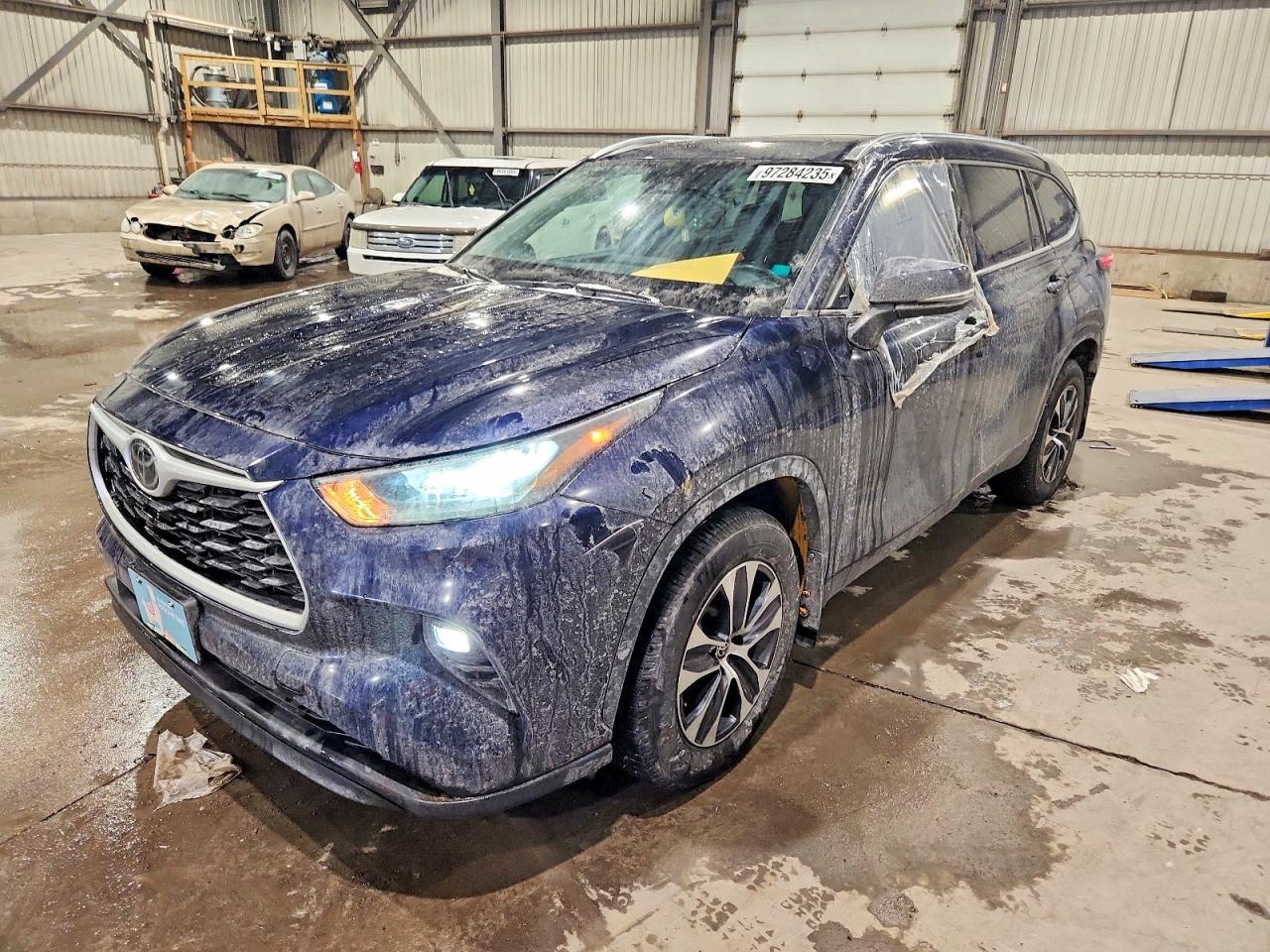 2021 TOYOTA HIGHLANDER