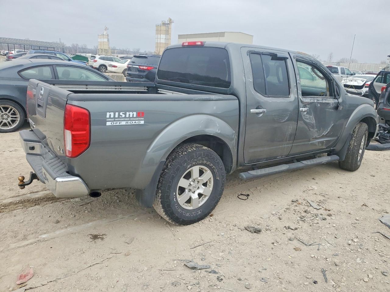 2006 NISSAN FRONTIER CREW CAB LE photo 3