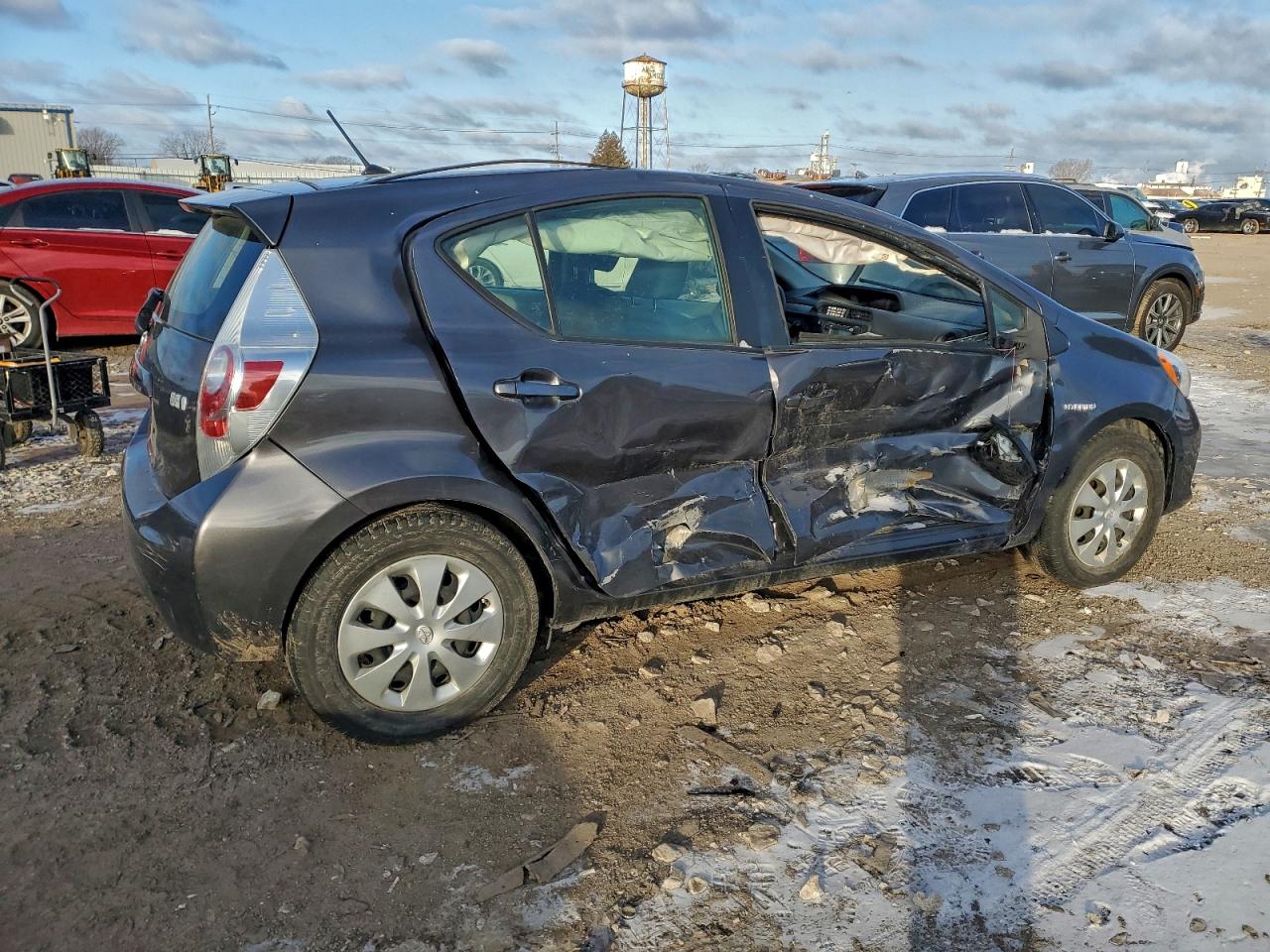 2014 TOYOTA PRIUS C photo 3