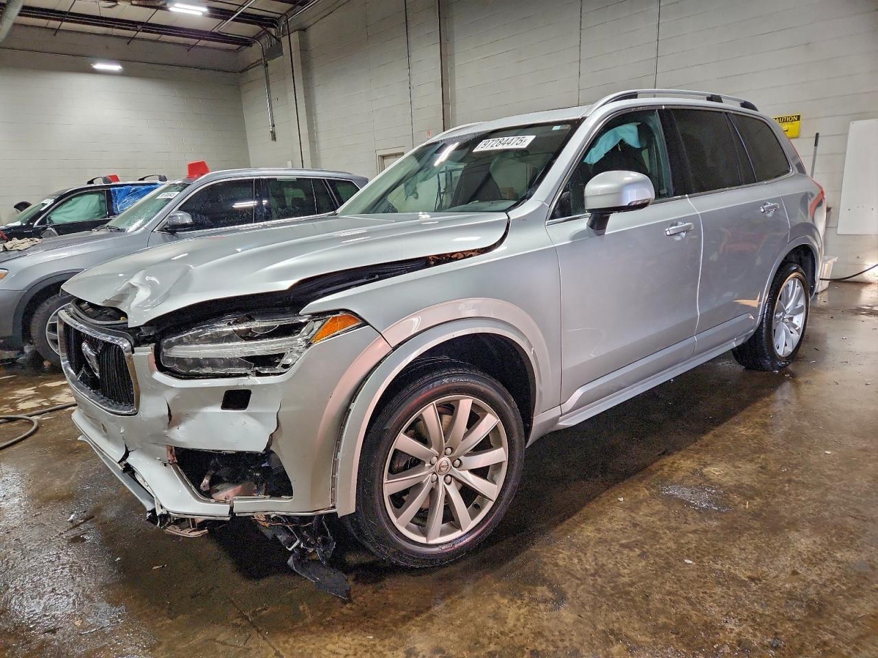 2016 VOLVO XC90