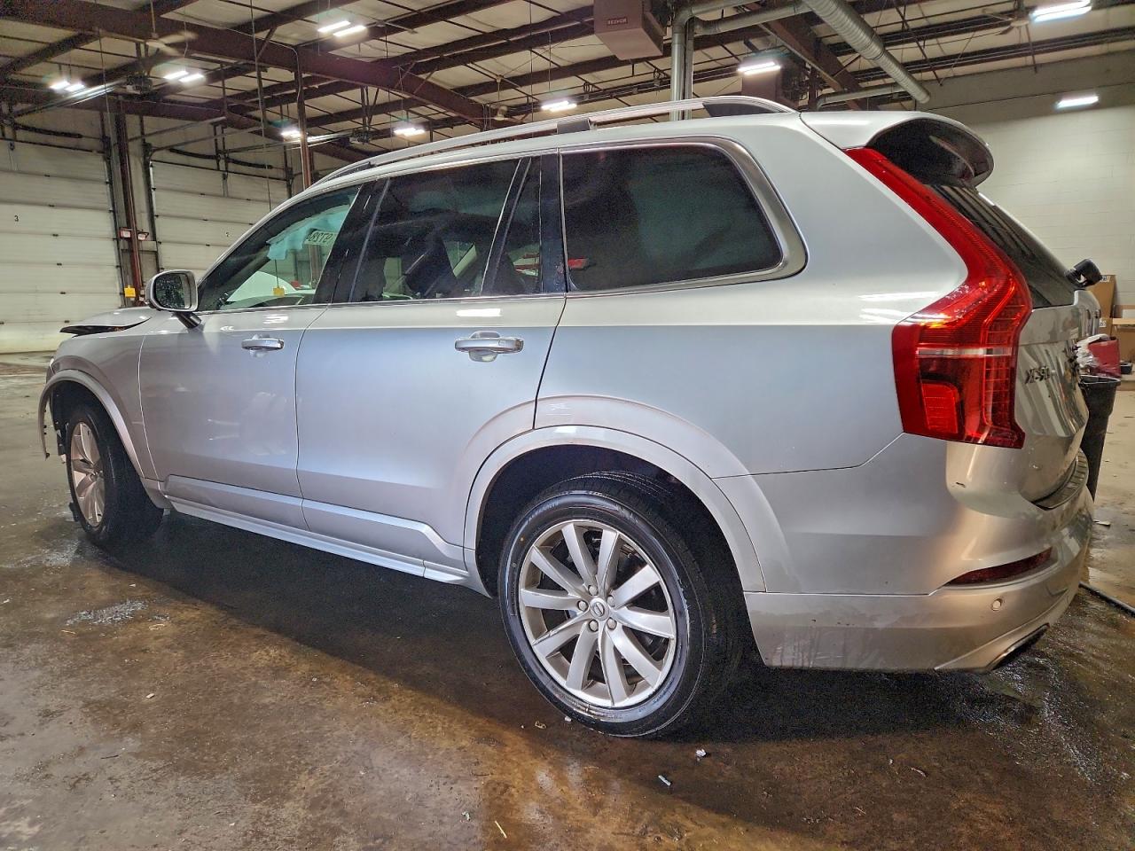 2016 VOLVO XC90 T6 photo 2