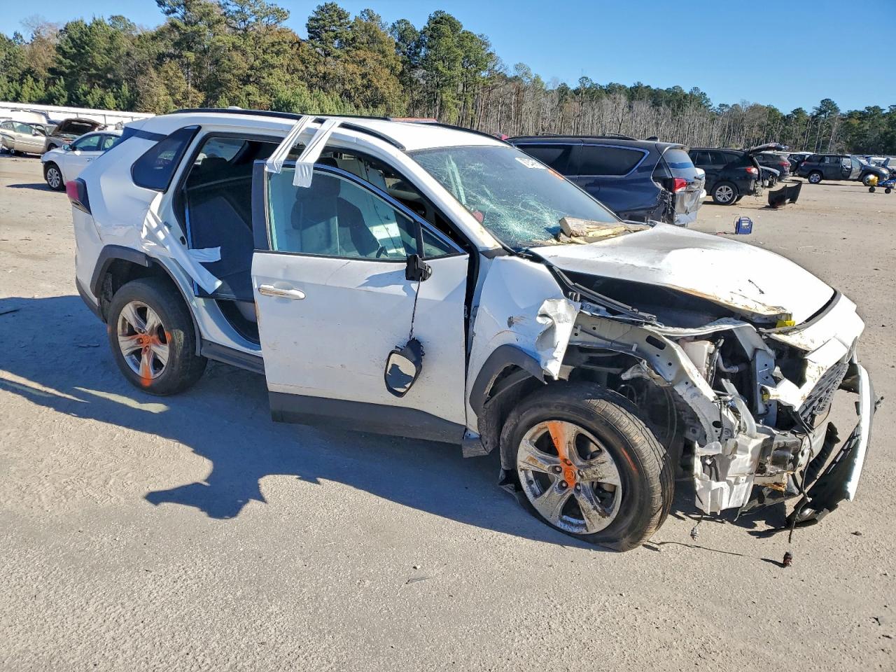 2021 TOYOTA RAV4 photo 4
