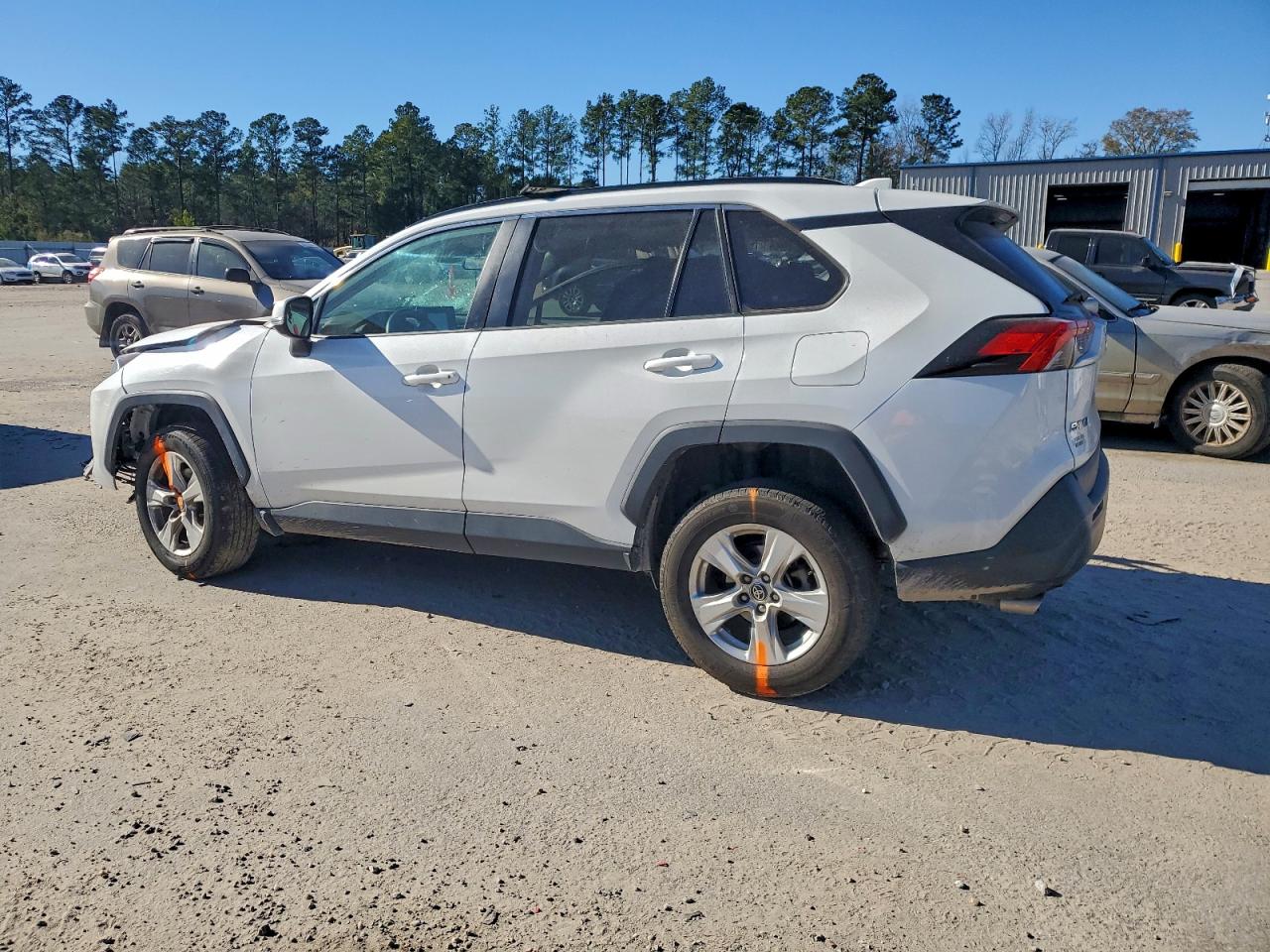2021 TOYOTA RAV4 photo 2