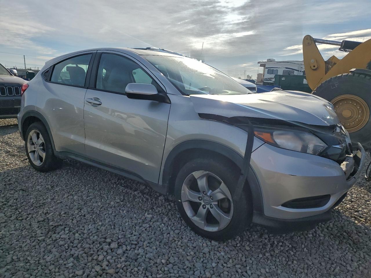 2016 HONDA HR-V LX photo 4