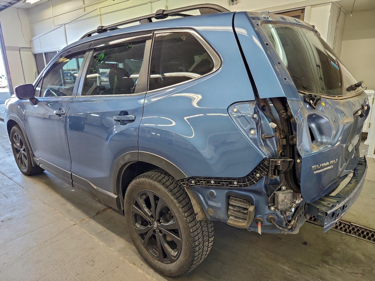 2019 SUBARU FORESTER LIMITED photo 2
