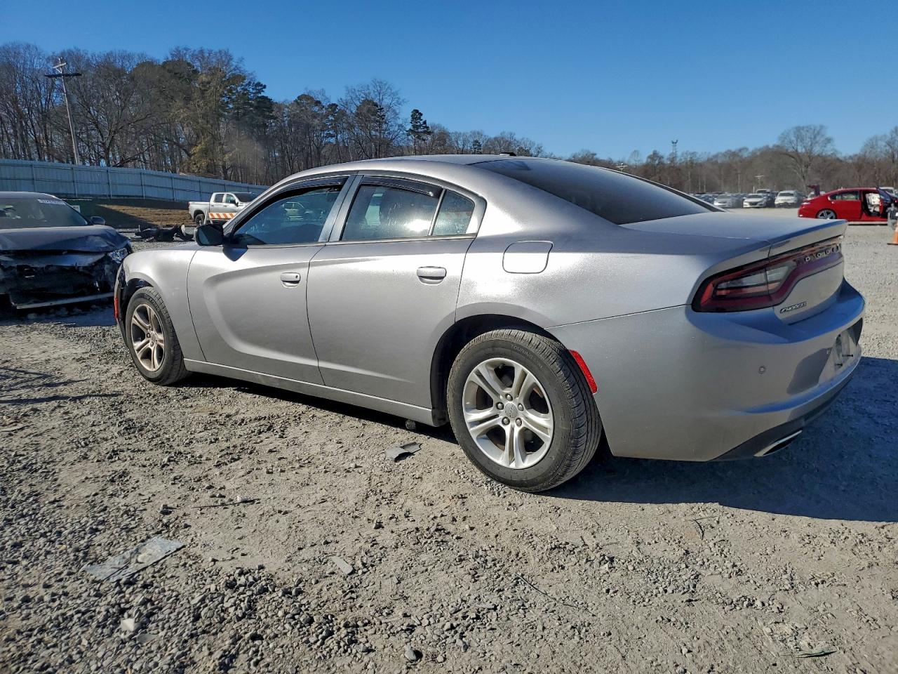 2015 DODGE CHARGER SE photo 2