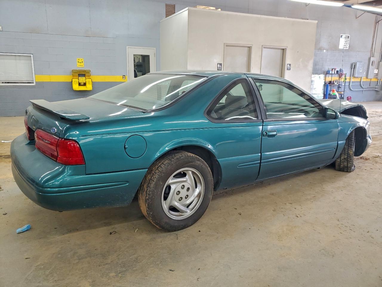 1997 FORD THUNDERBIRD LX photo 3
