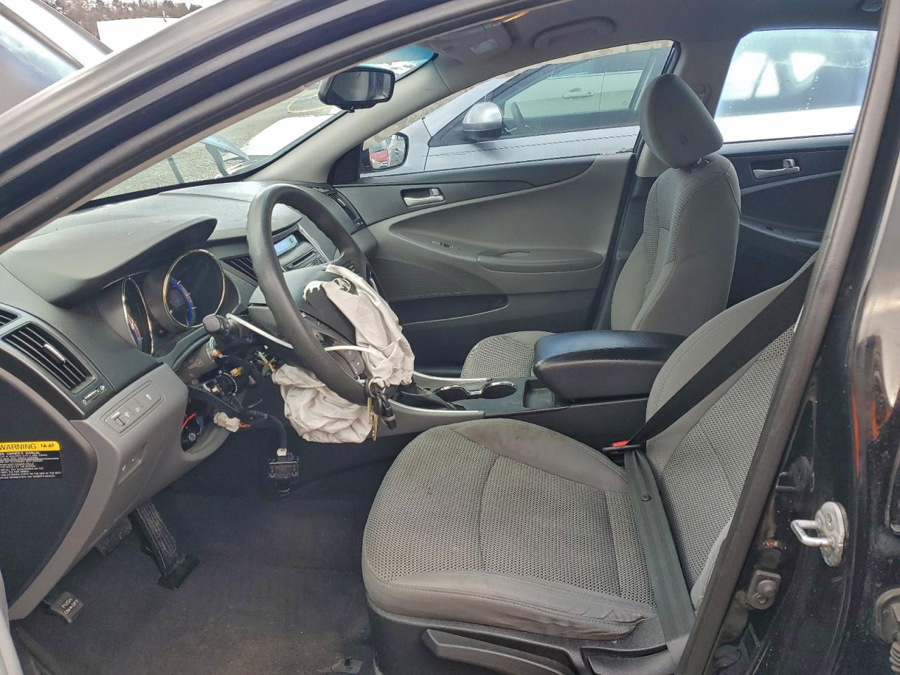 2013 HYUNDAI SONATA GLS photo 13