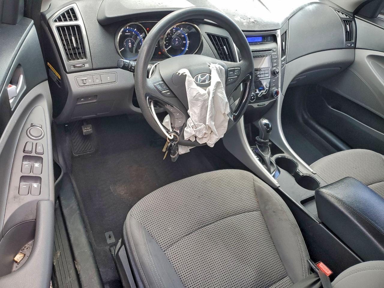 2013 HYUNDAI SONATA GLS photo 15