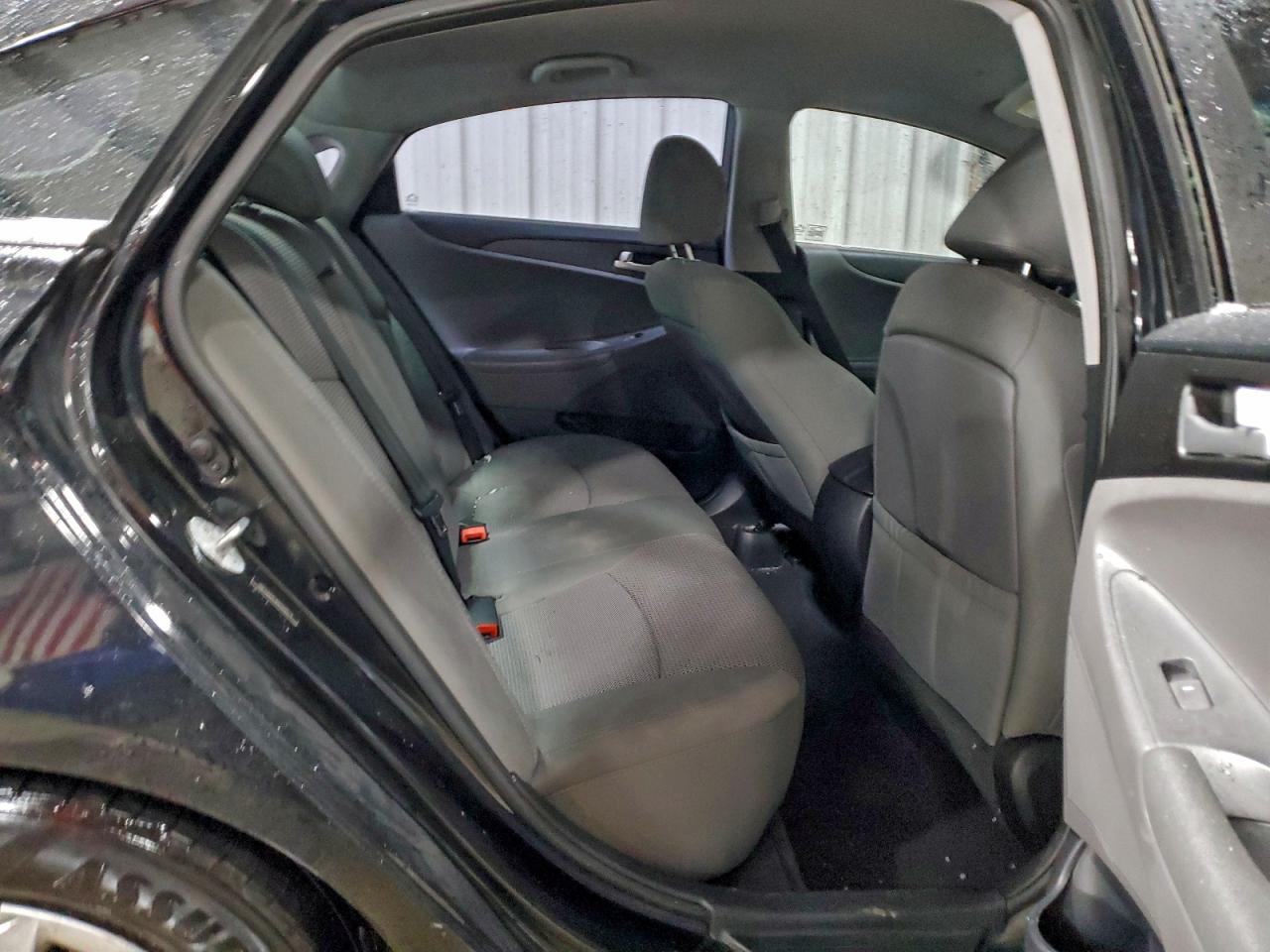 2013 HYUNDAI SONATA GLS photo 19