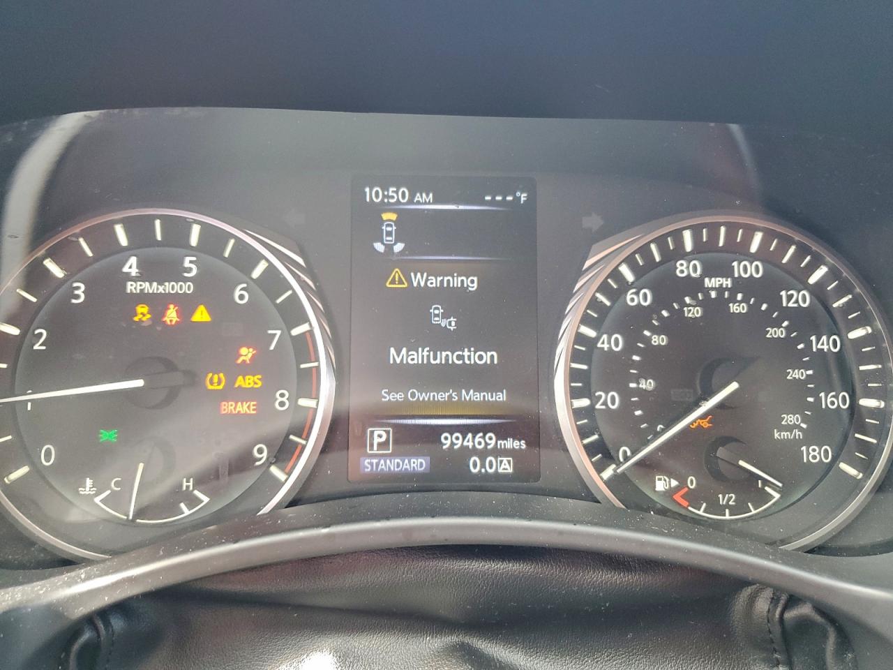 2018 INFINITI Q50 LUXE photo 17