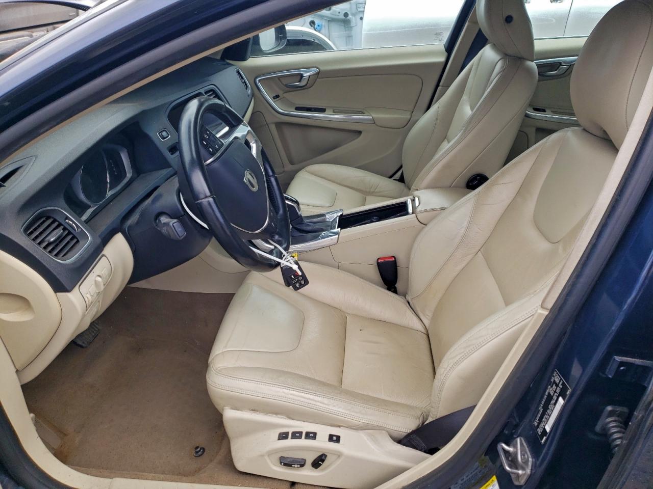 2014 VOLVO S60 T5 photo 13