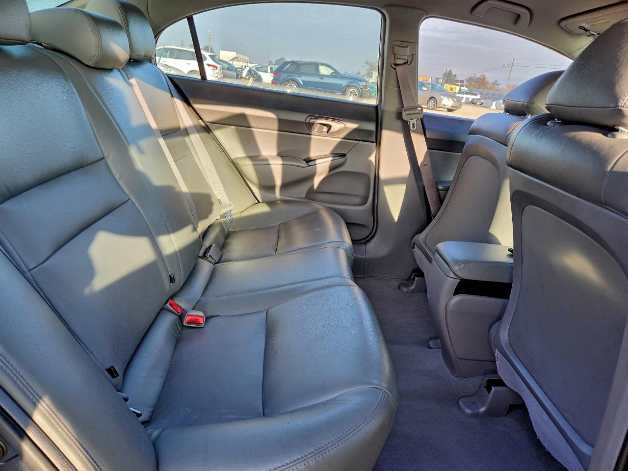 2011 HONDA CIVIC LX photo 19