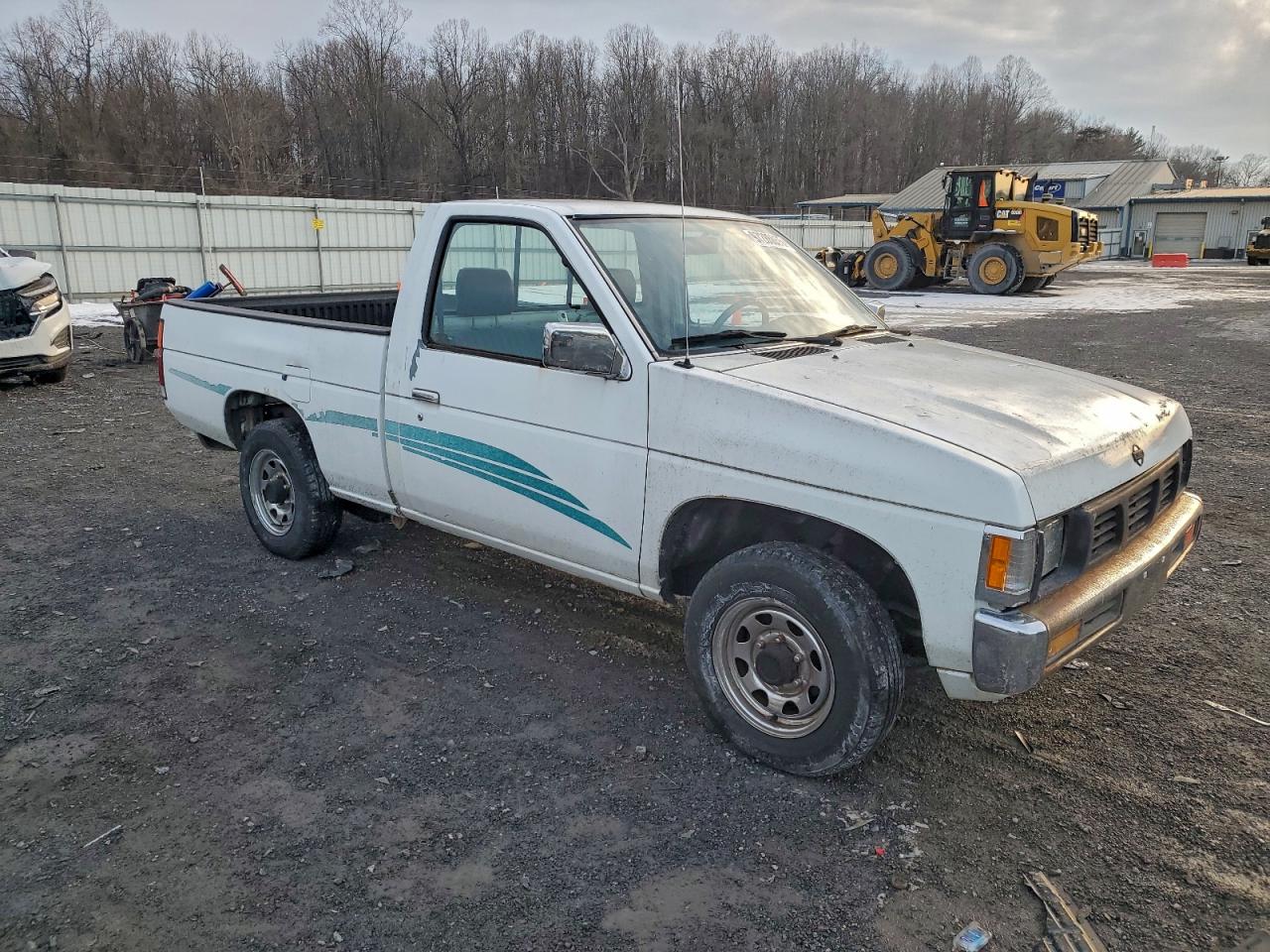 1995 NISSAN TRUCK E/XE photo 4