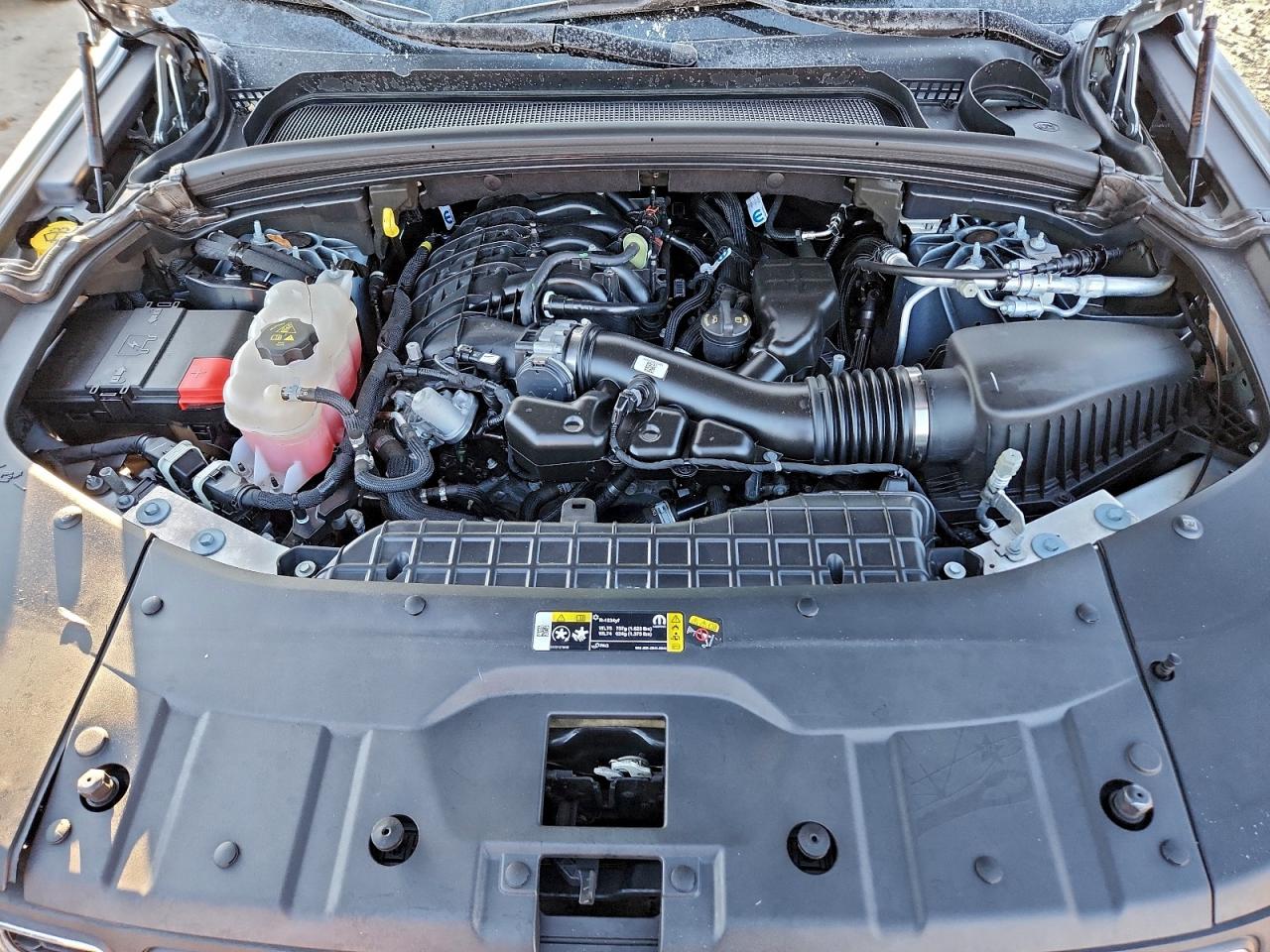 2024 JEEP GRAND CHEROKEE L LAREDO photo 12