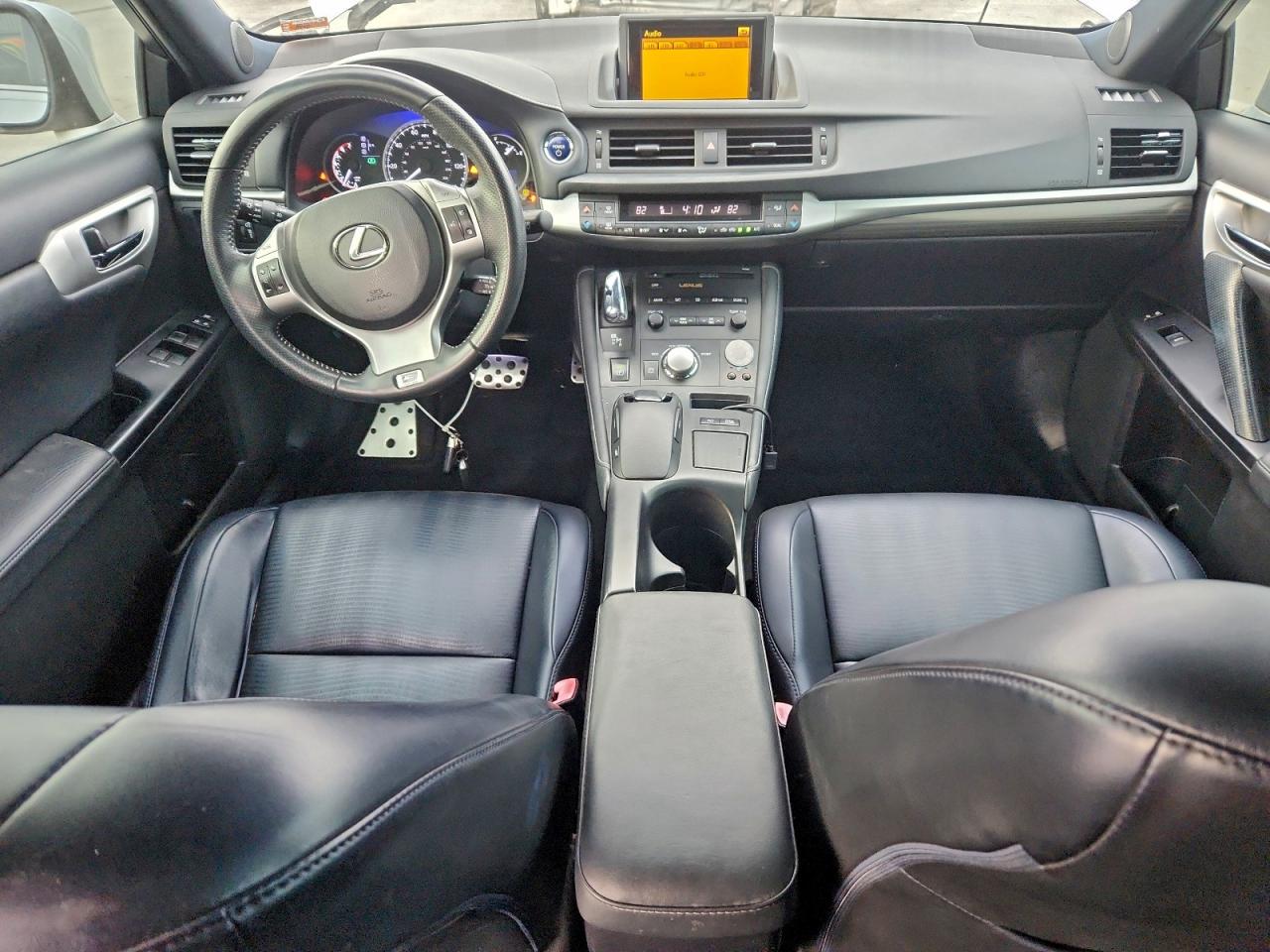 2012 LEXUS CT 200 photo 15