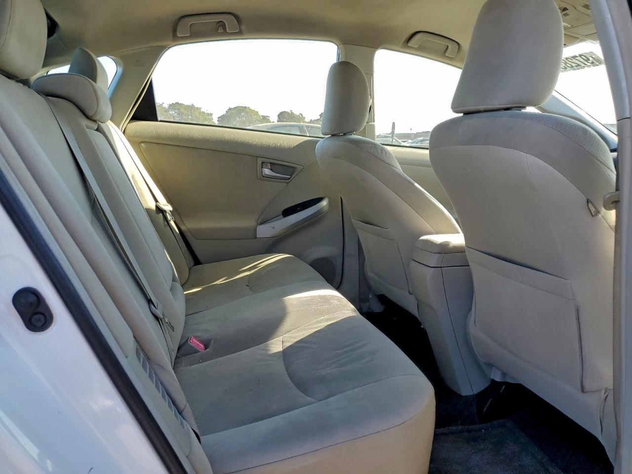 2012 TOYOTA PRIUS photo 10
