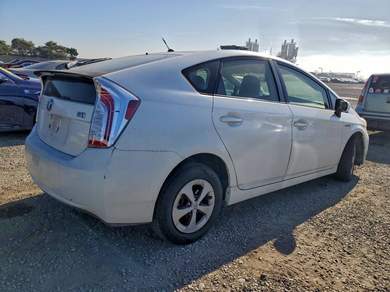 2012 TOYOTA PRIUS photo 3