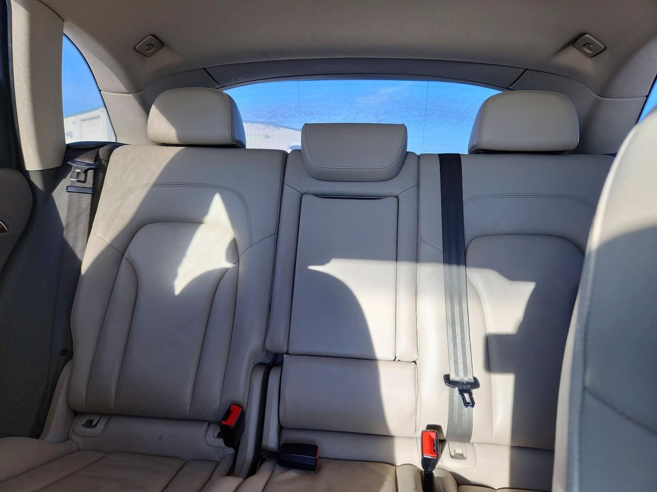 2012 AUDI Q5 PREMIUM photo 10