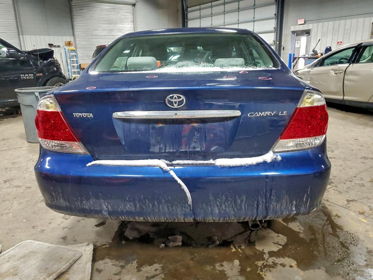 2005 TOYOTA CAMRY LE photo 6