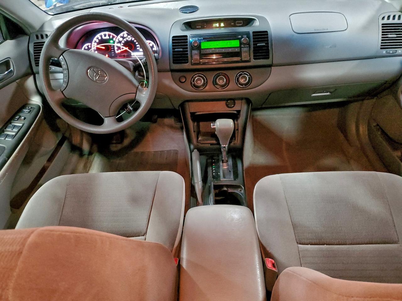 2005 TOYOTA CAMRY LE photo 8