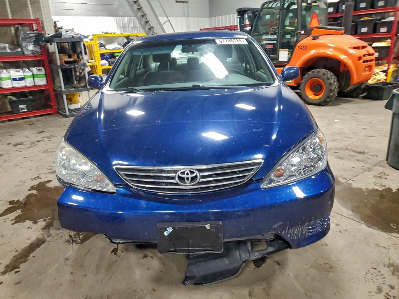 2005 TOYOTA CAMRY LE photo 5