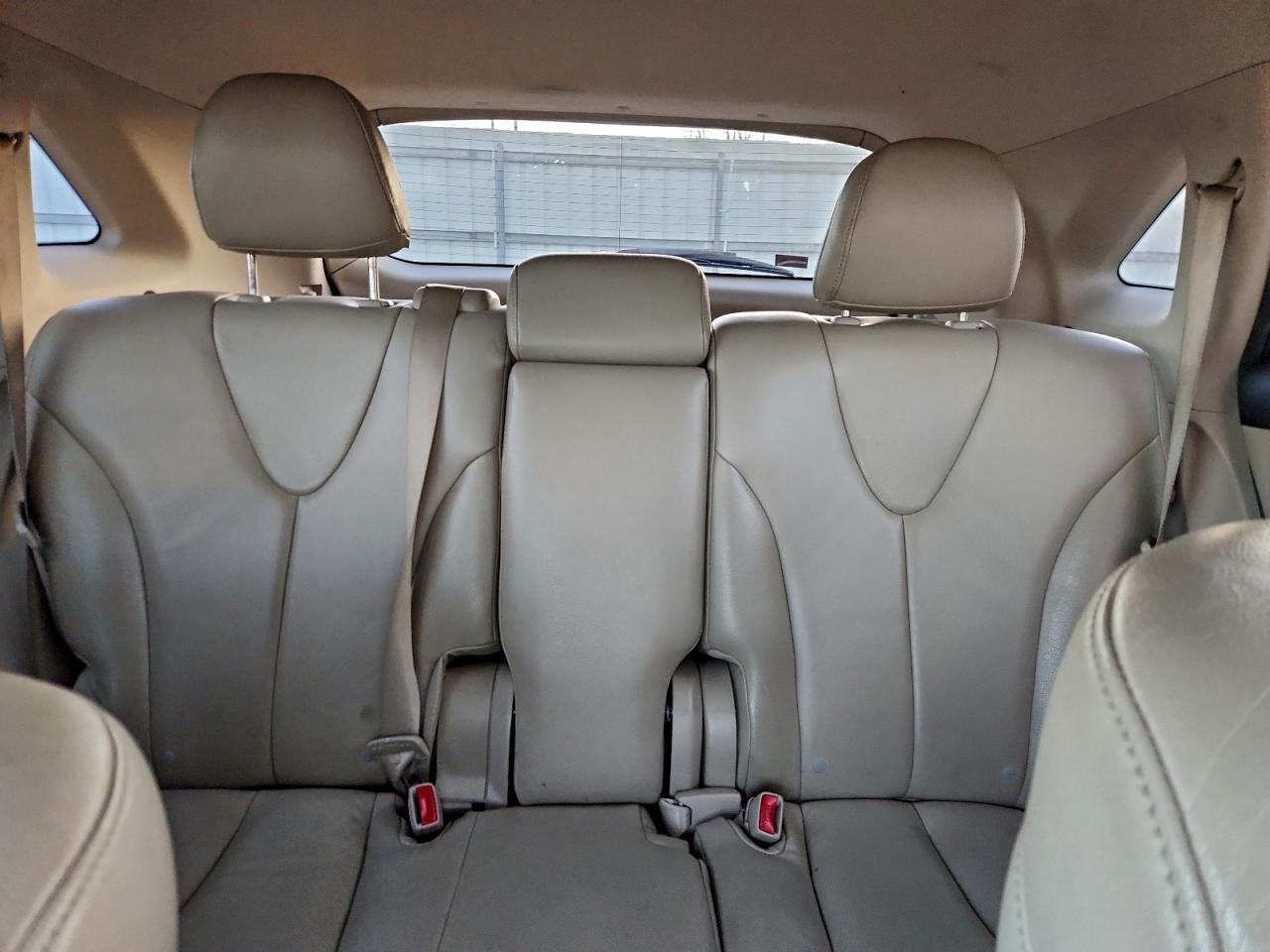 2009 TOYOTA VENZA photo 10
