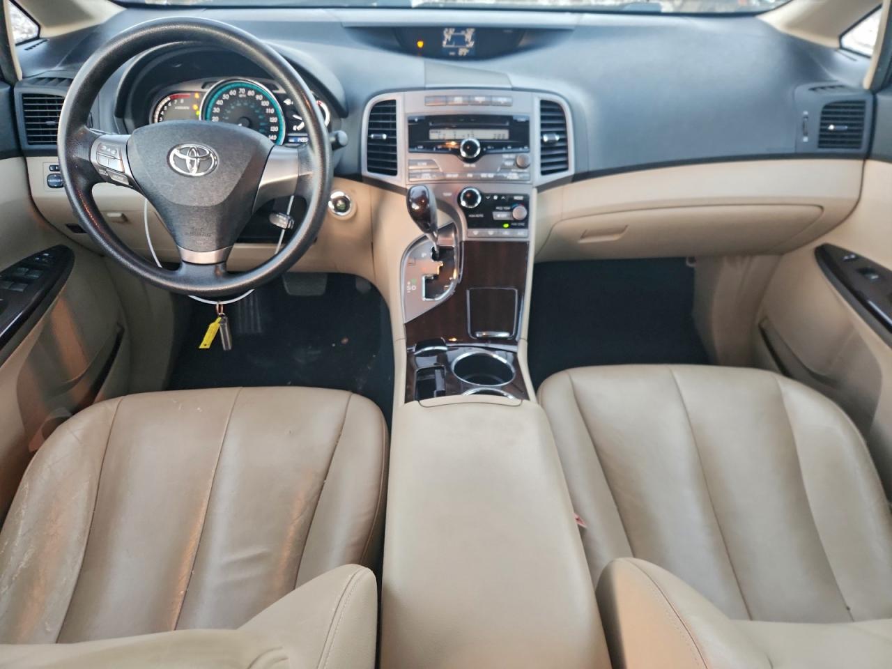 2009 TOYOTA VENZA photo 8