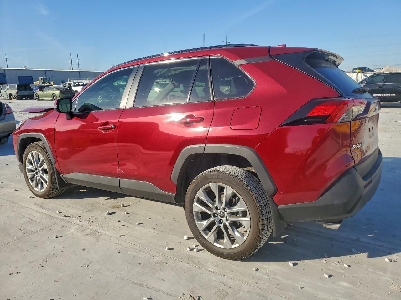 2024 TOYOTA RAV4 XLE PREMIUM photo 3