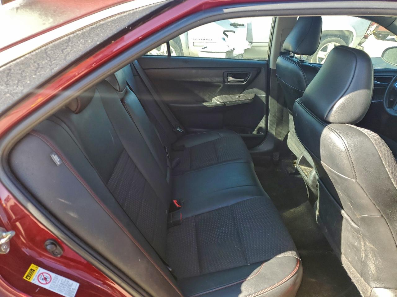 2015 TOYOTA CAMRY LE photo 10